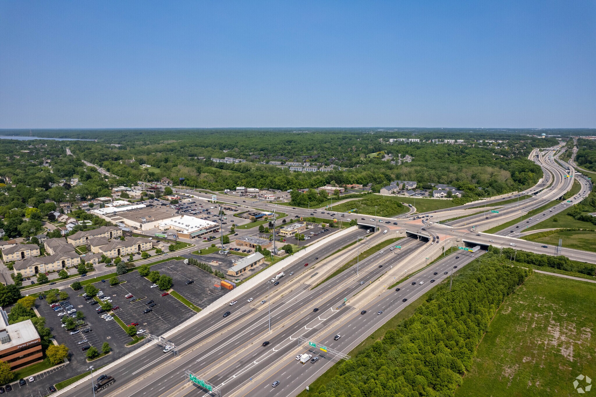 Sunbury Woods has easy access to Highway 270 and 161.