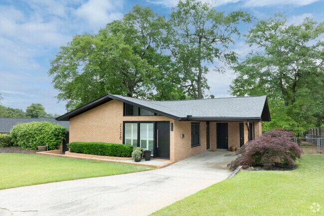A variety of home designs including Mid-century Modern can be found in Highland Park.