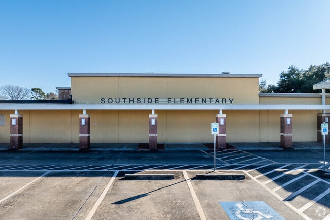 Southside Elementary earns a B rating from niche.com