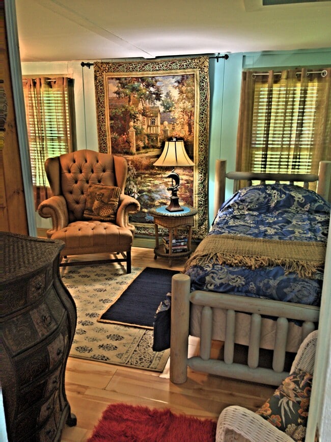 111 Causeway Rd, Colchester, VT 05446 - photo 4