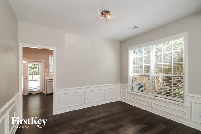 753 Weybourne Ct NE, Marietta, GA 30066 - photo 5