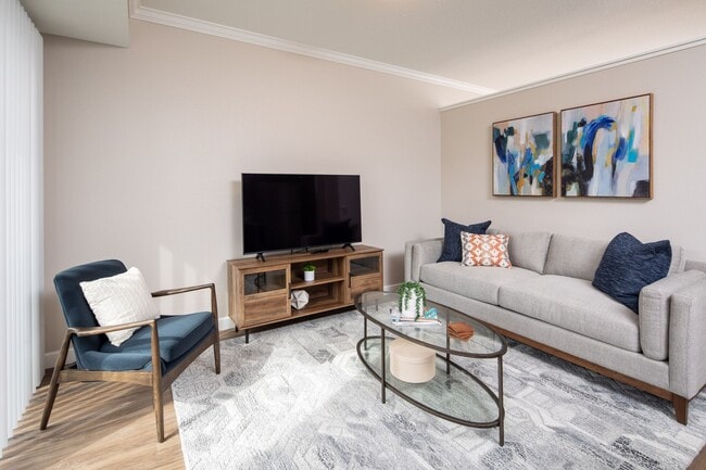 The Whitley, Saint Paul, MN 55101 - photo 5