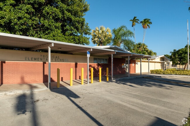 The Tropical Elementary School main entrance.