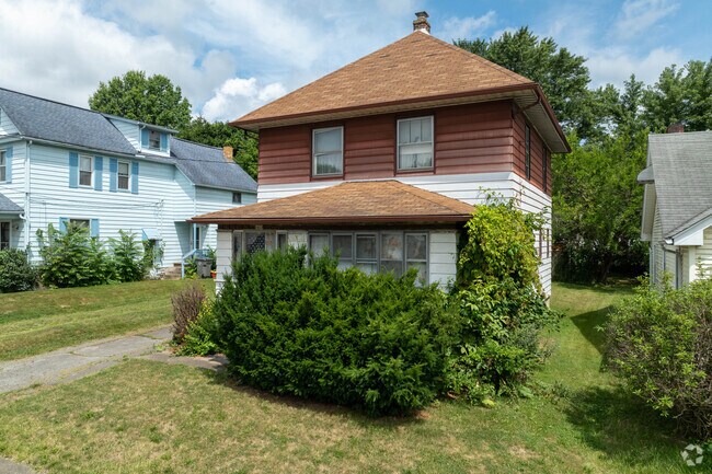 Four Square homes are common in the Steelton neighborhood.