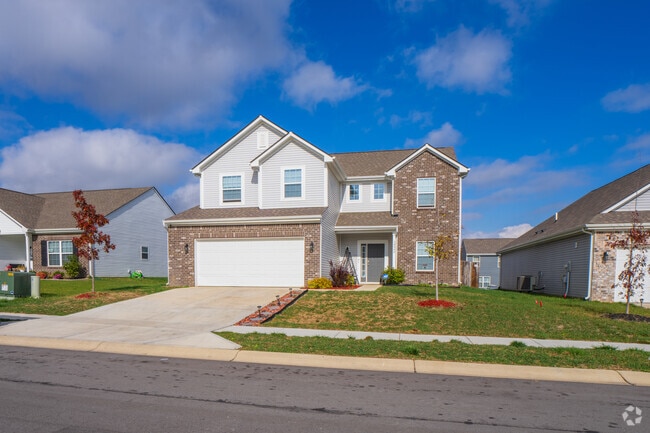 There are various sizes of modern homes available in Southeast Warren.