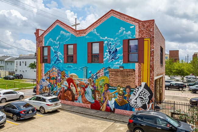 Ashé mural adds vibrant color to Central City’s cultural corridor.