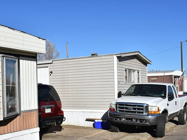 15770 E Colfax Ave unit 27, Aurora, CO 80011 - photo 6