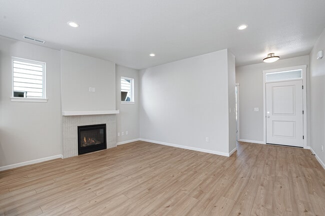 203 SE Acacia Dr unit 203AcaciaDr, Gresham, OR 97080 - photo 5