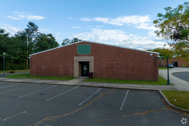 Wexler/Grant Community School building has parking available in New Haven, CT.