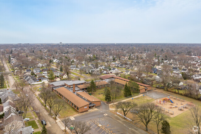 Rogers Elementary School is a quality school located in Berkley.
