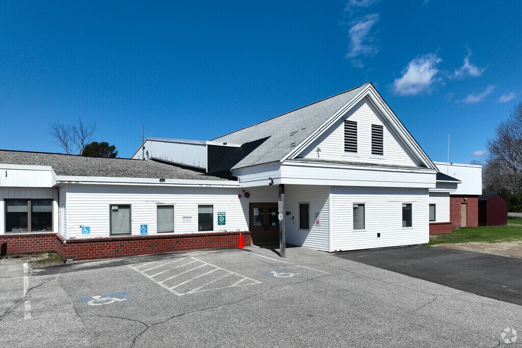 Libby-Tozier School serves grades Pre-K and K for the local area.