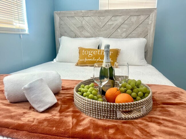 4211 NE 13th Ave unit ID1332459P, Pompano Beach, FL 33064 - photo 7