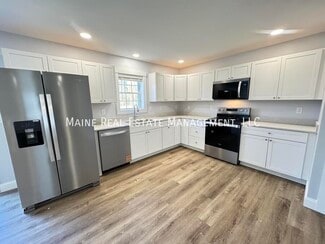 208 Rocky Rdg Dr Unit 19, Hermon, ME 04401