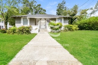 204 S Adair St, Clinton, SC 29325