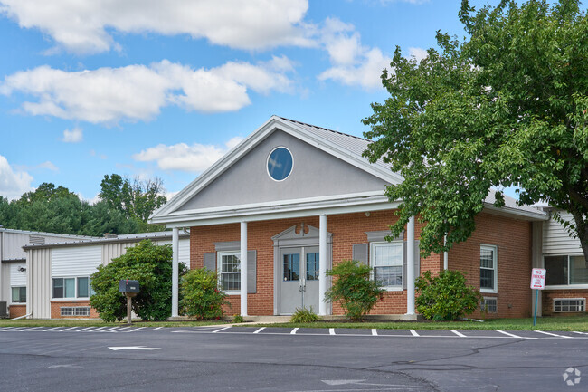 Heritage Academy provides a 1-10 teacher student ratio.