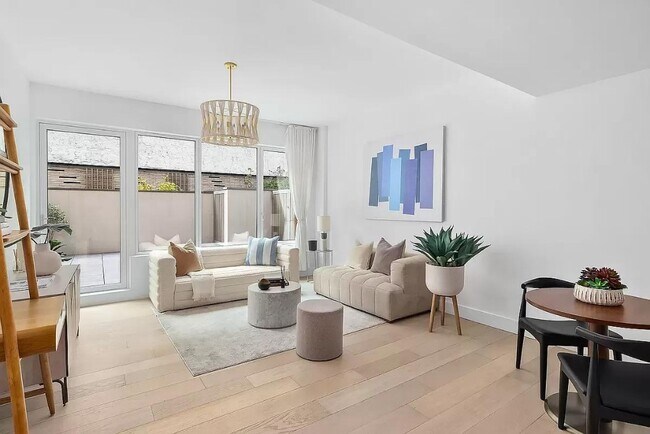 208 Delancey St unit 2B, New York, NY 10002 - photo 2