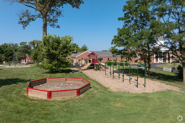 Covenant Christian School serves students in PK, K-6th.