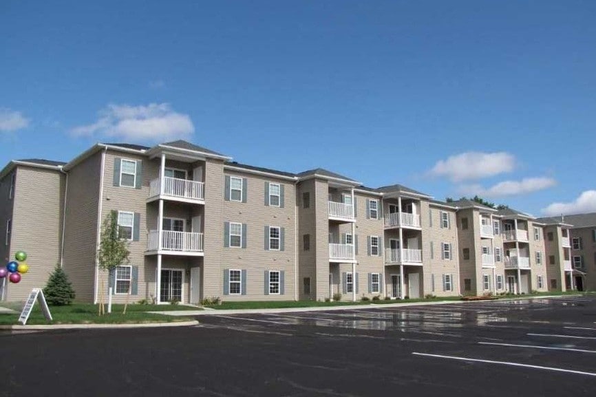 Lorain Pointe Senior Apartments, Lorain, OH 44053 - photo 1