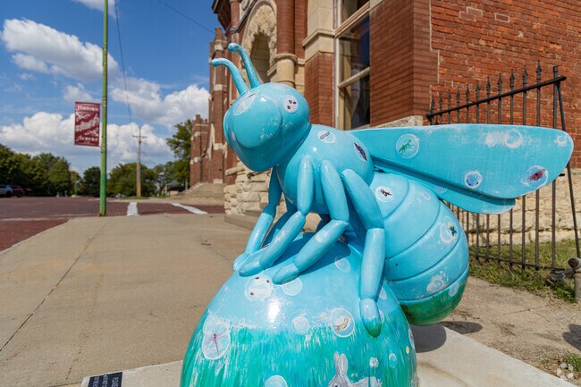 This Honeybee sculpture in downtown Auburn honors Nebraska’s official state insect.