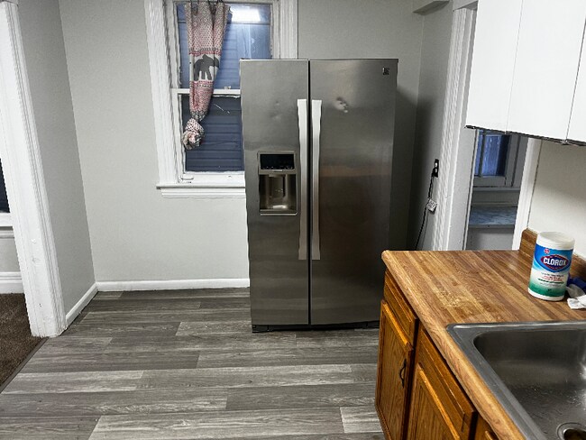 19 E James St unit 1, River Rouge, MI 48218 - photo 3