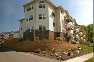 2390 Ridgeview Dr, Eau Claire, WI 54701