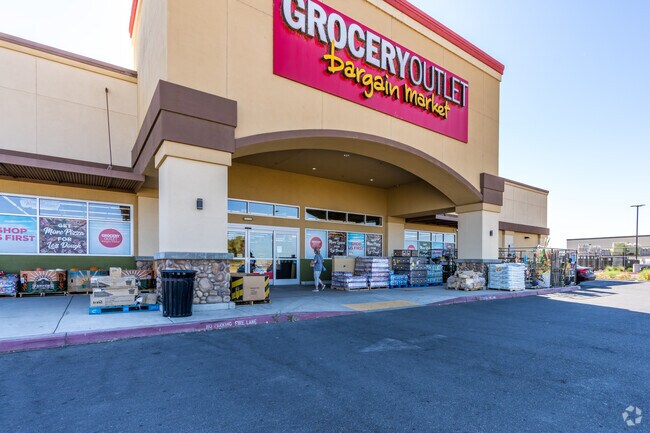 Shop for fresh produce and fruits at Grocery Outlet in Williams.
