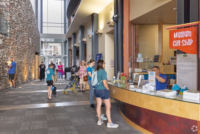 The nearby Kenosha Public Museum offers art and science specimens for Allendale locals.