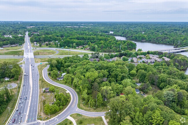 Highway 68 serves as the main thoroughfare running through Festival Park.