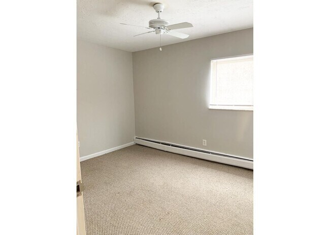 550 Lowell Ave unit 550-10, Cincinnati, OH 45220 - photo 3