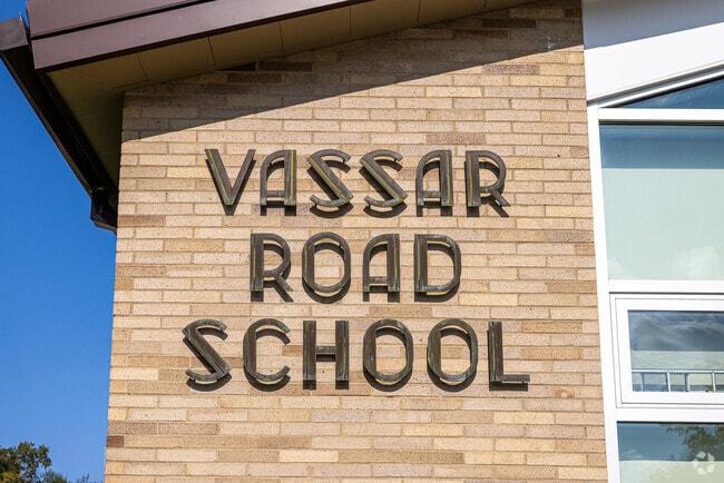 Vassar Road Elementary School has 298 students in grades PK, K-2.