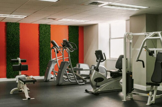 925 Common St unit ID1266925P, New Orleans, LA 70112 - photo 7