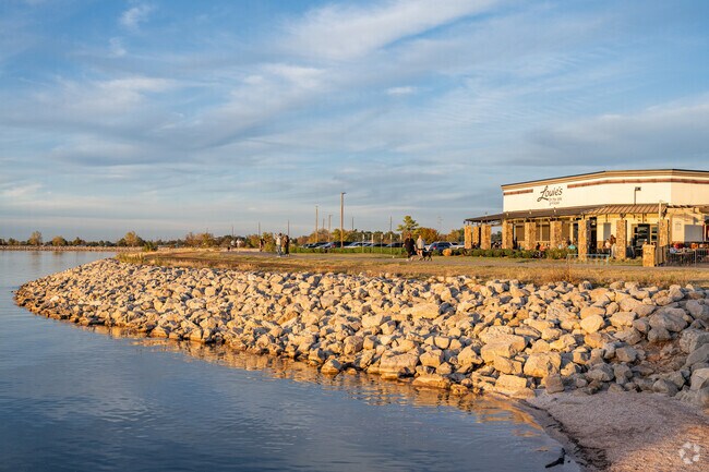 For waterfront dining, Summit Place residents can head to scenic Lake Hefner.
