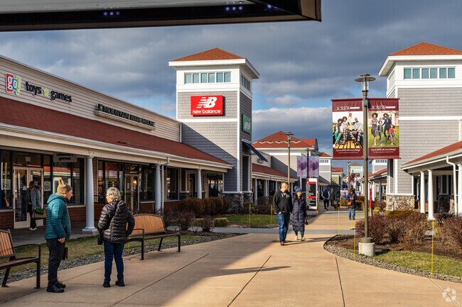 Wrentham Village Outlets are conveniently located for Sheldonville residents.