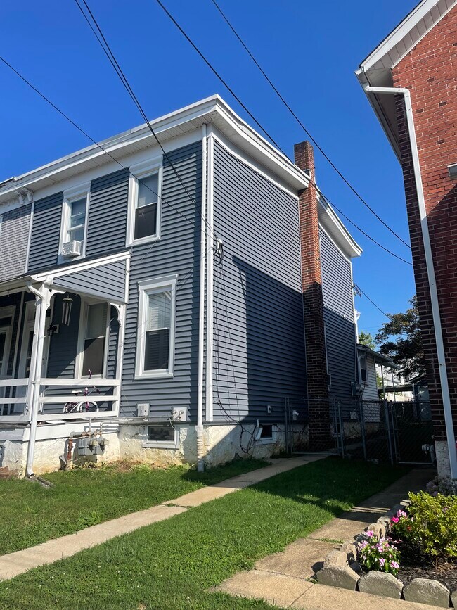 112 Webster Ave unit 112 Webster Avenue 2, Downingtown, PA 19335 - photo 2