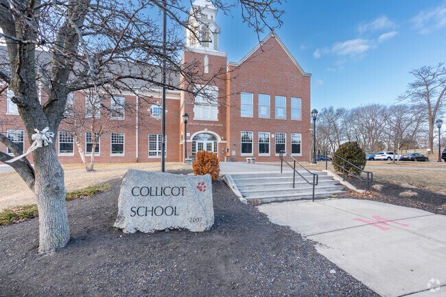 Collicot Elementary School in Milton Hill provides a nurturing environment where young learners thrive and grow.