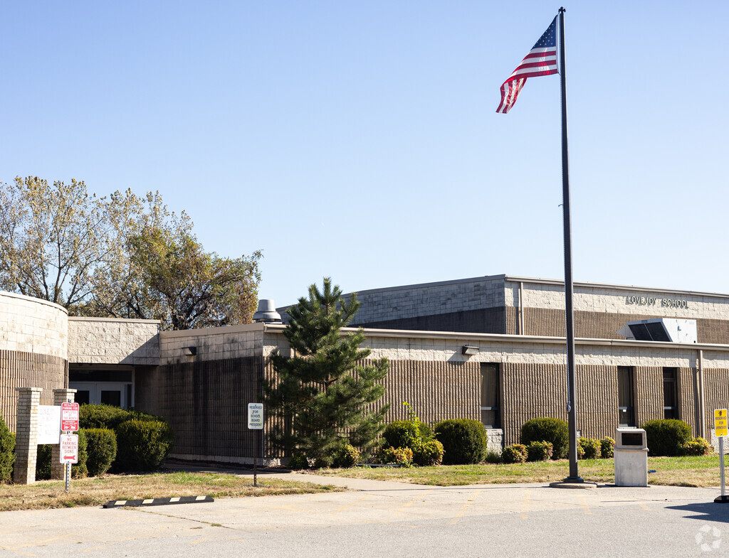 Lovejoy Elementary School provides education in the neighborhood of 
Fairmont City.