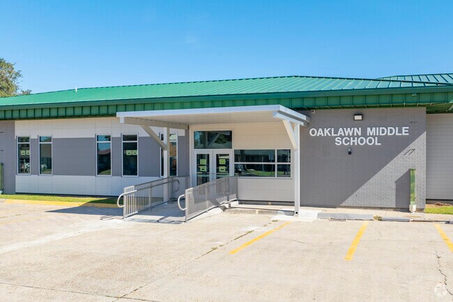 Oaklawn Junior High School