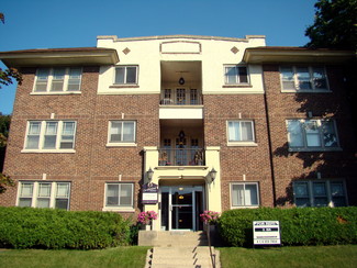 2618 N Oakland Ave, Milwaukee, WI 53211