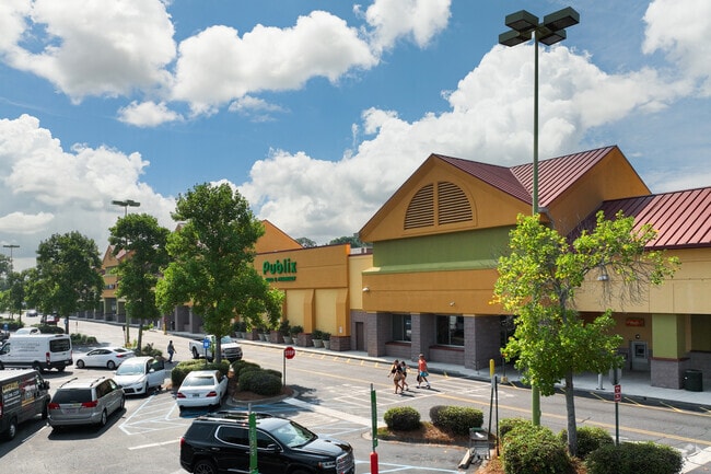 Talahi Island residents can shop at the nearby Publix.