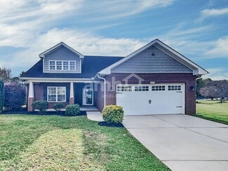 439 W Rustling Leaves Ln, Roebuck, SC 29376