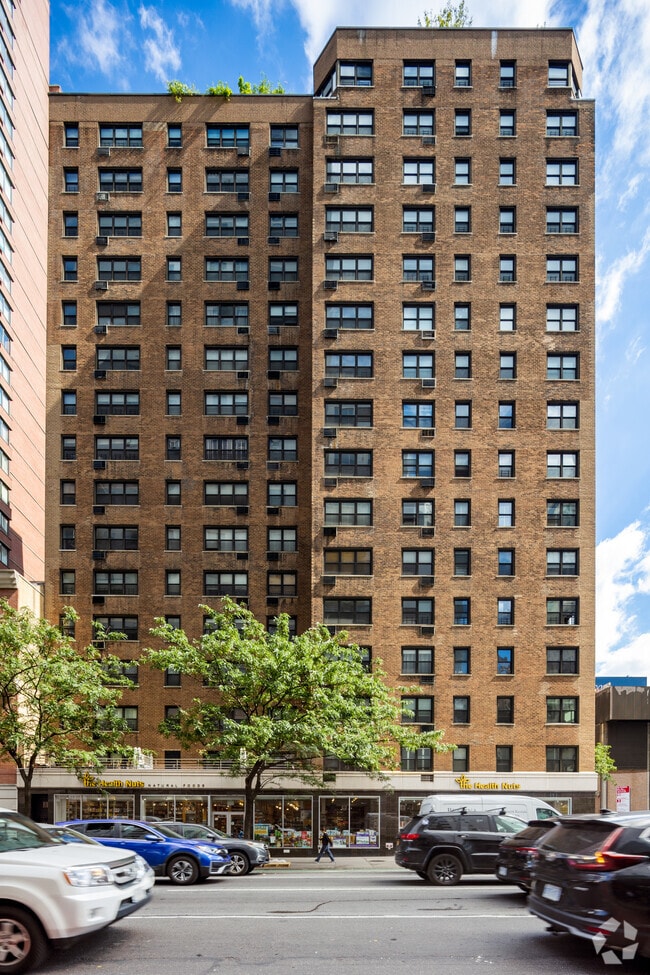 茶 LE st About 301 63rd St, New York NY | HOAs, Reviews, Amenities