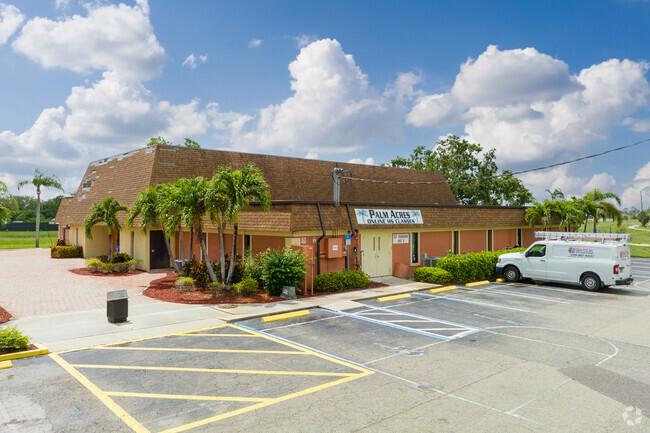 Palm Acres Charter High School in Lehigh Acres get lower than average test scores on the SAT.