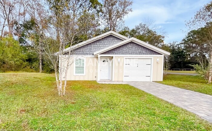 5301 Oaktrail Ln, Jacksonville, FL 32209 - photo 1