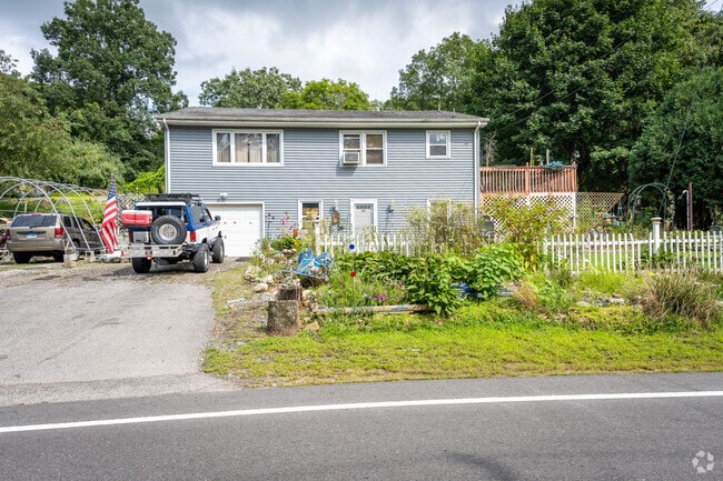 Discover a range of Colonial home styles in charming Preston, CT.