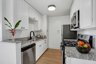 10634 Valparaiso St, Los Angeles, CA 90034
