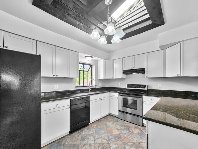 10849 60th Ave N, Seminole, FL 33772 - photo 5