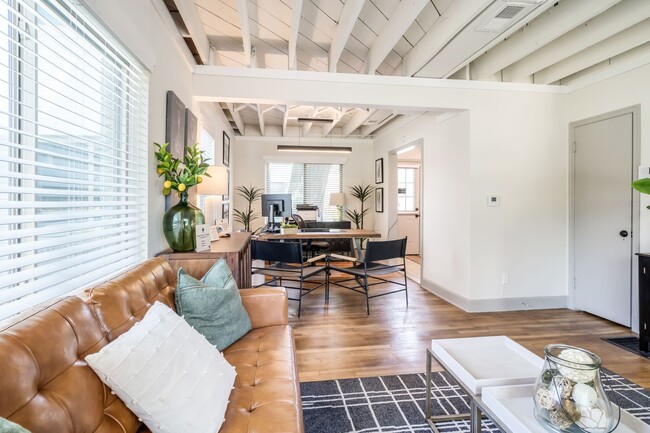 Kiwi Goji, Memphis, TN 38111 - photo 2