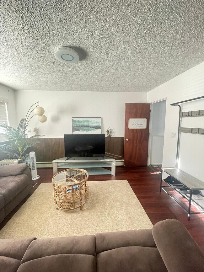 7001 Sherwood Ave unit 2, Anchorage, AK 99504 - photo 2