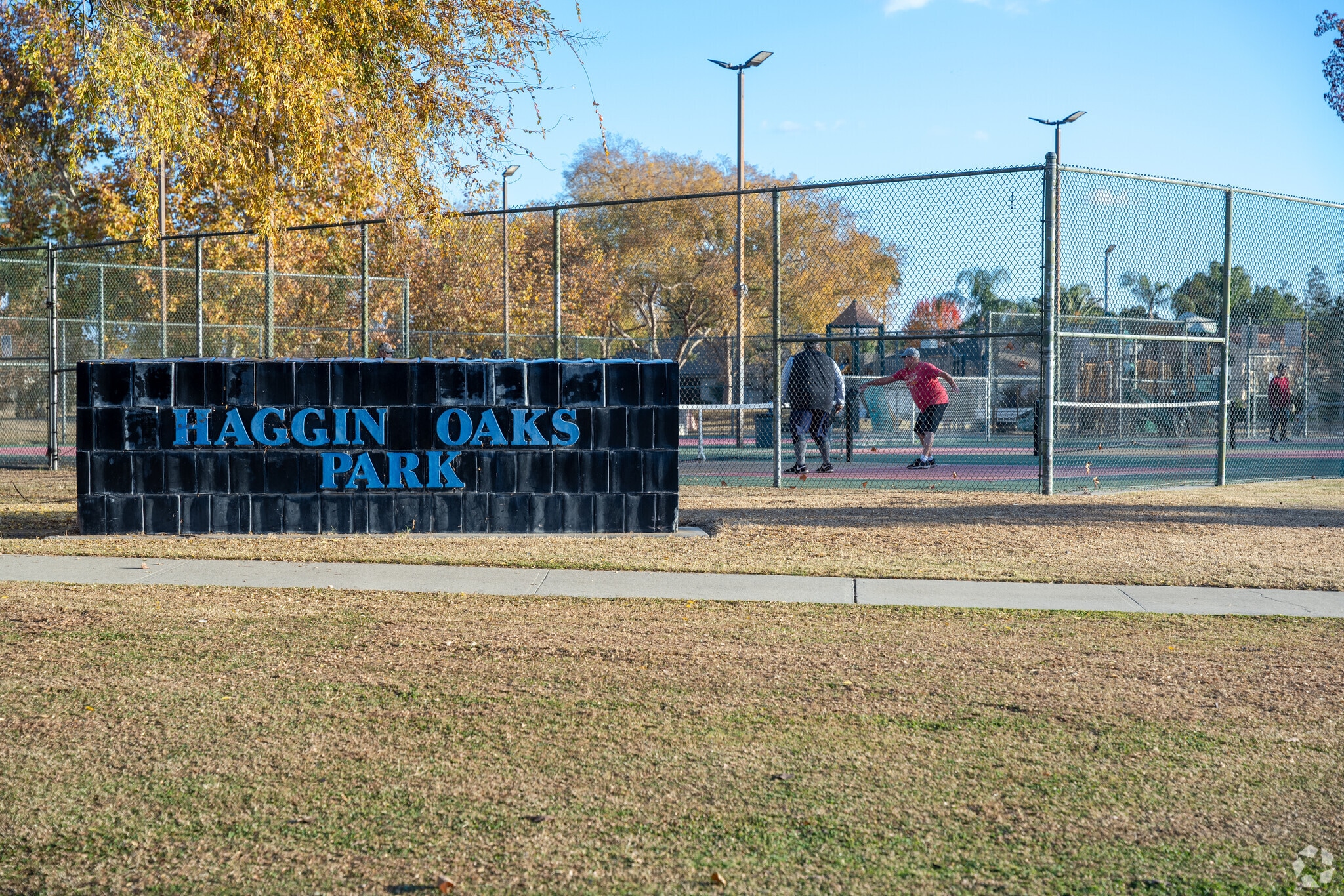 About The Oaks Schools, Demographics, Things to Do