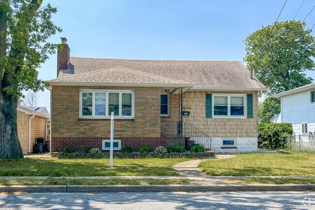 Cape Cod style homes are an option for those looking to move to Lindenhurst.